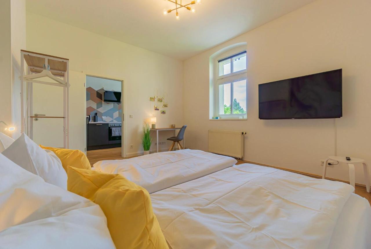 Apartment Modernes - Zentral, Ruhig, Wlan, Netflix, Kueche, Schreibtisch, Parkplatz, Waschtrockner *